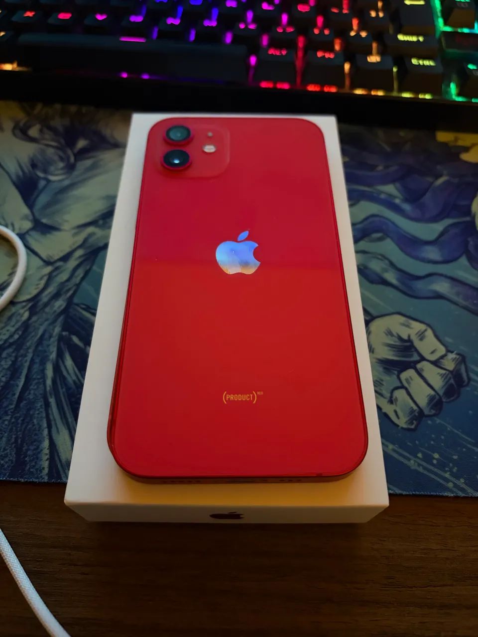 iPhone 12 red bateria 84% - Foto 3