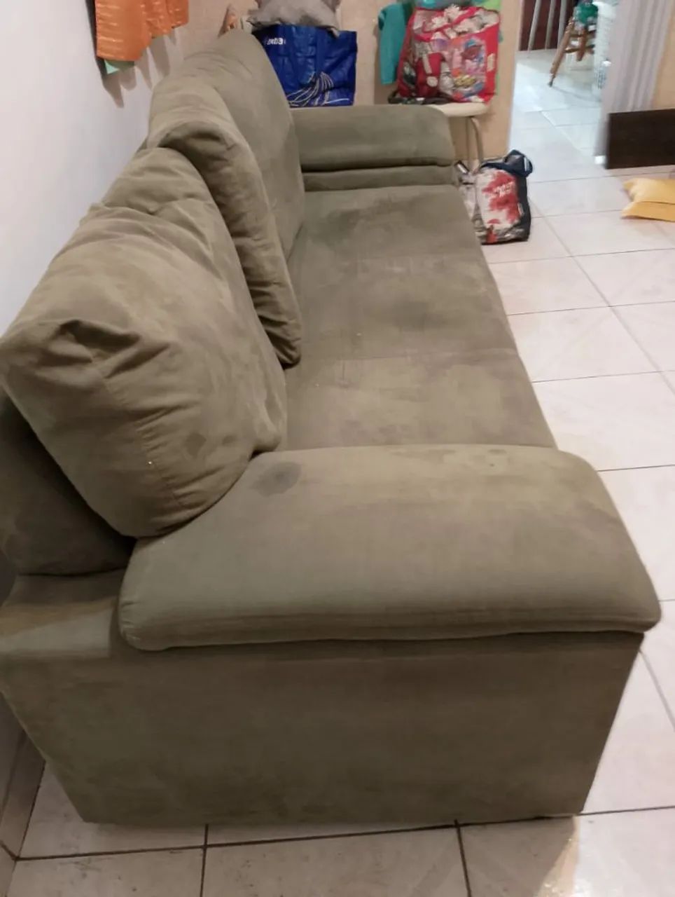Sofá camurçado - verde - Foto 2