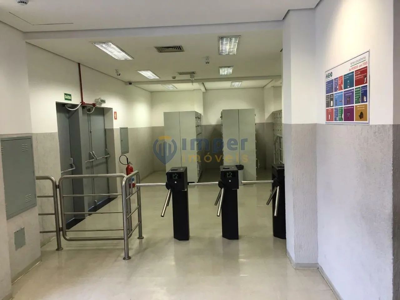 Prédio comercial próximo ao metrô Barra Funda!