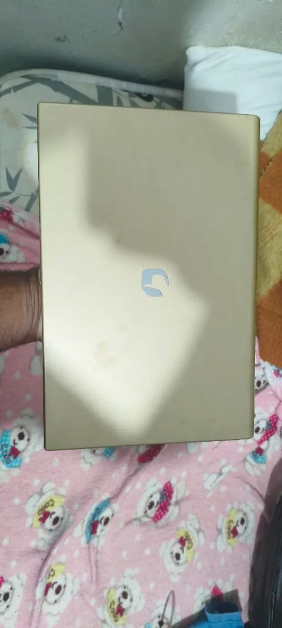 Vendo notebook simples pro dia a dia 