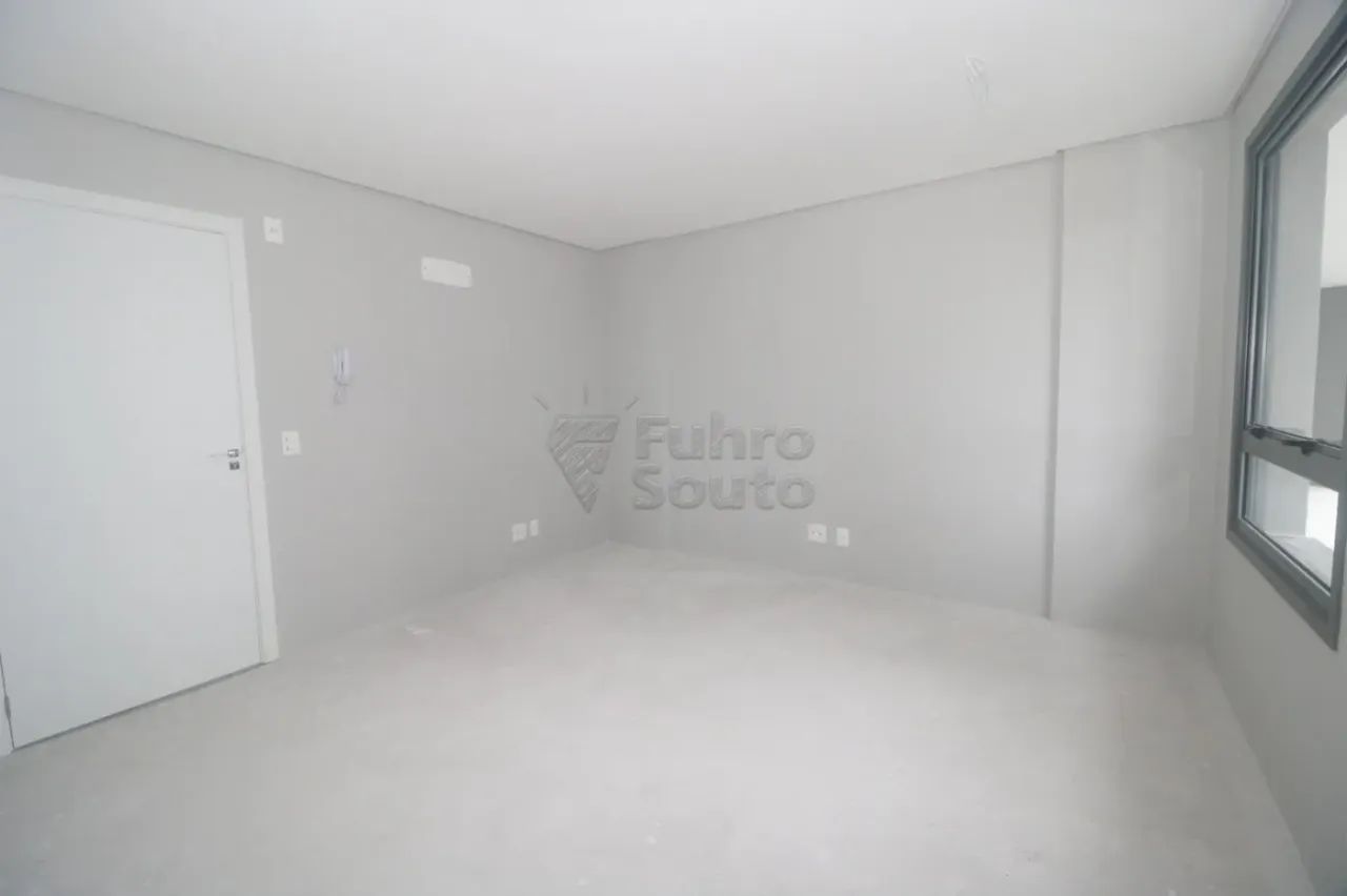 Sala comercial no Edifício Orbe - Parque Una em Pelotas - Foto 2