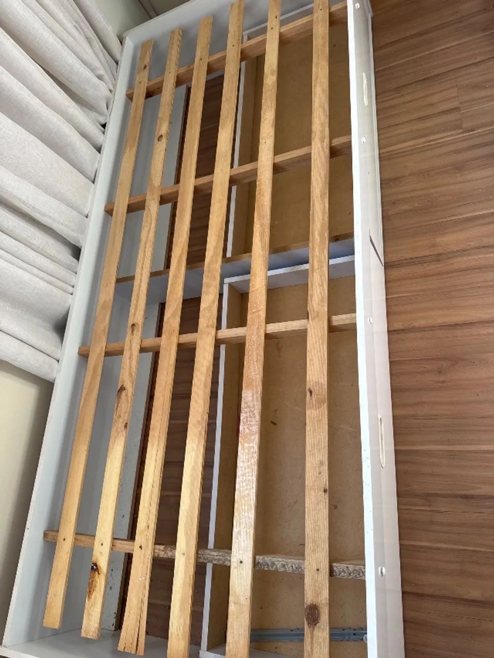 Cama MDF montessori com 2 gavetas - Foto 3