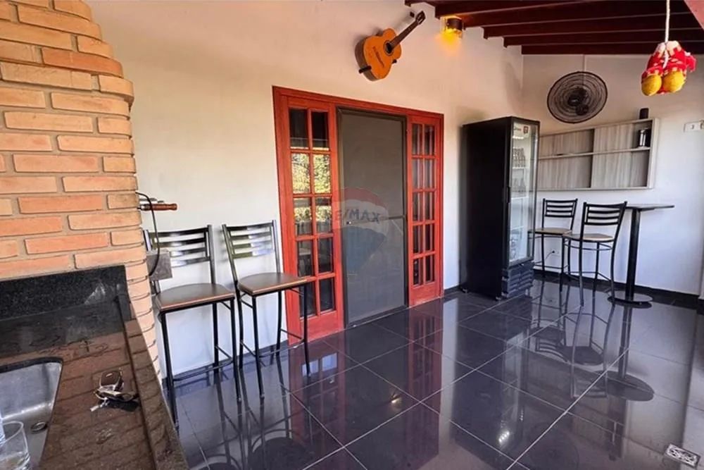 Casa Capivari: Conforto e Sofisticação no Jardim Morada - Foto 4