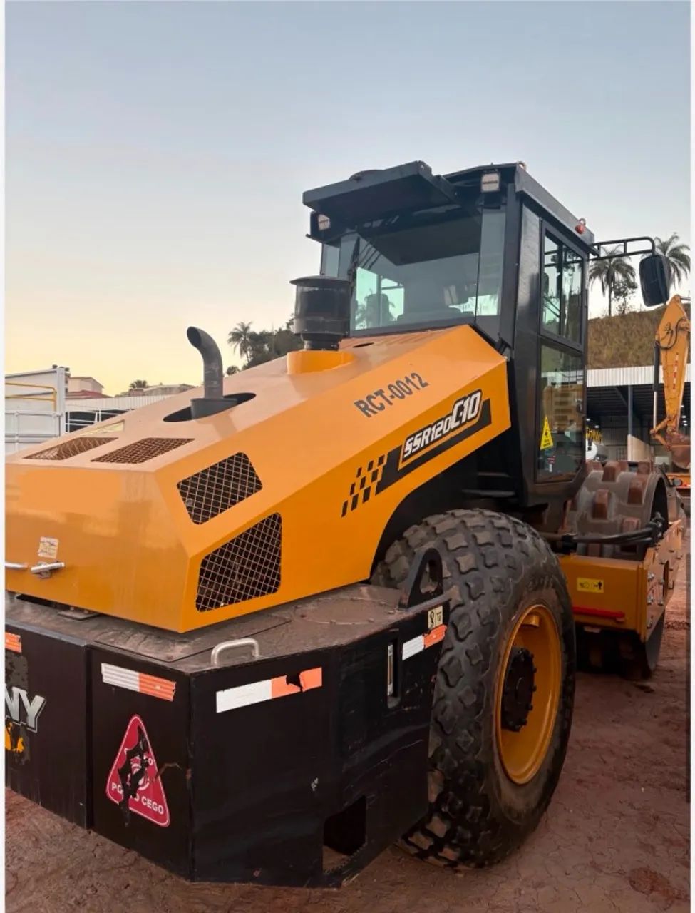 ROLO COMPACTADOR SANY SRR120C-10 2024 - Foto 5