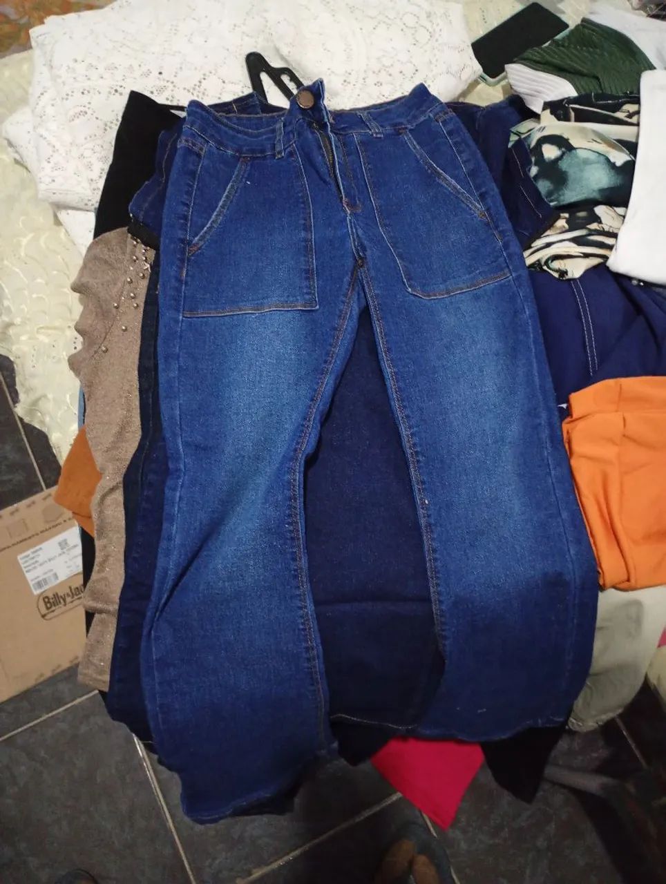 Calça fem m nova 