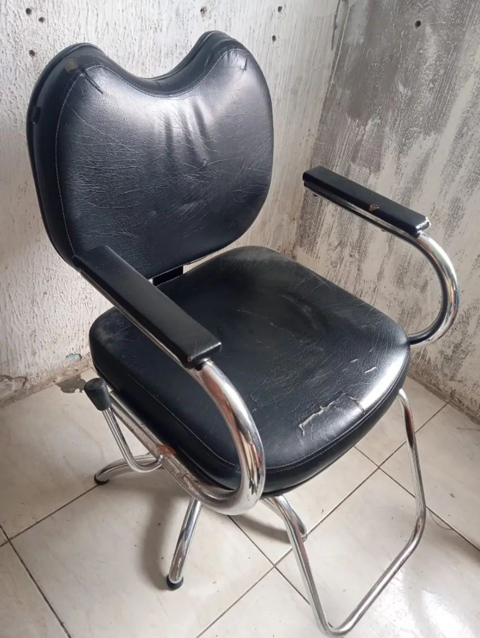Reclining Barber Chair