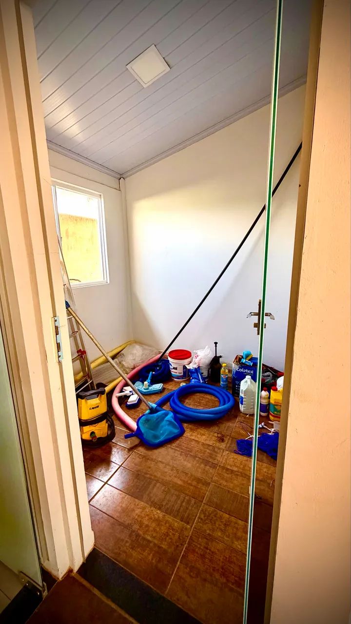 Espaço de lazer com área gourmet, piscina, quarto mobiliado  - Foto 3