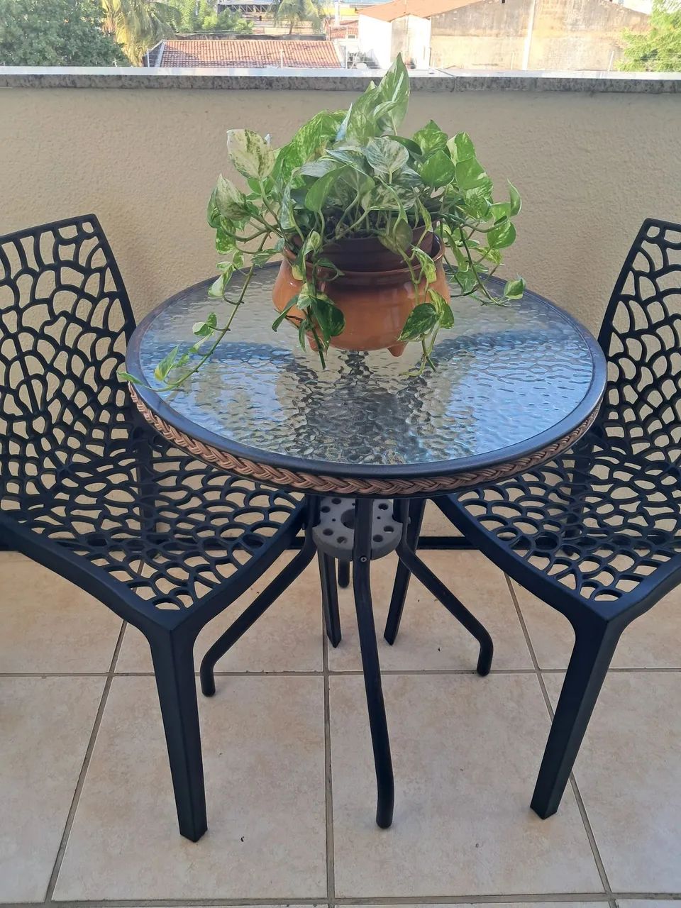 Mesa e duas cadeiras  - Foto 2