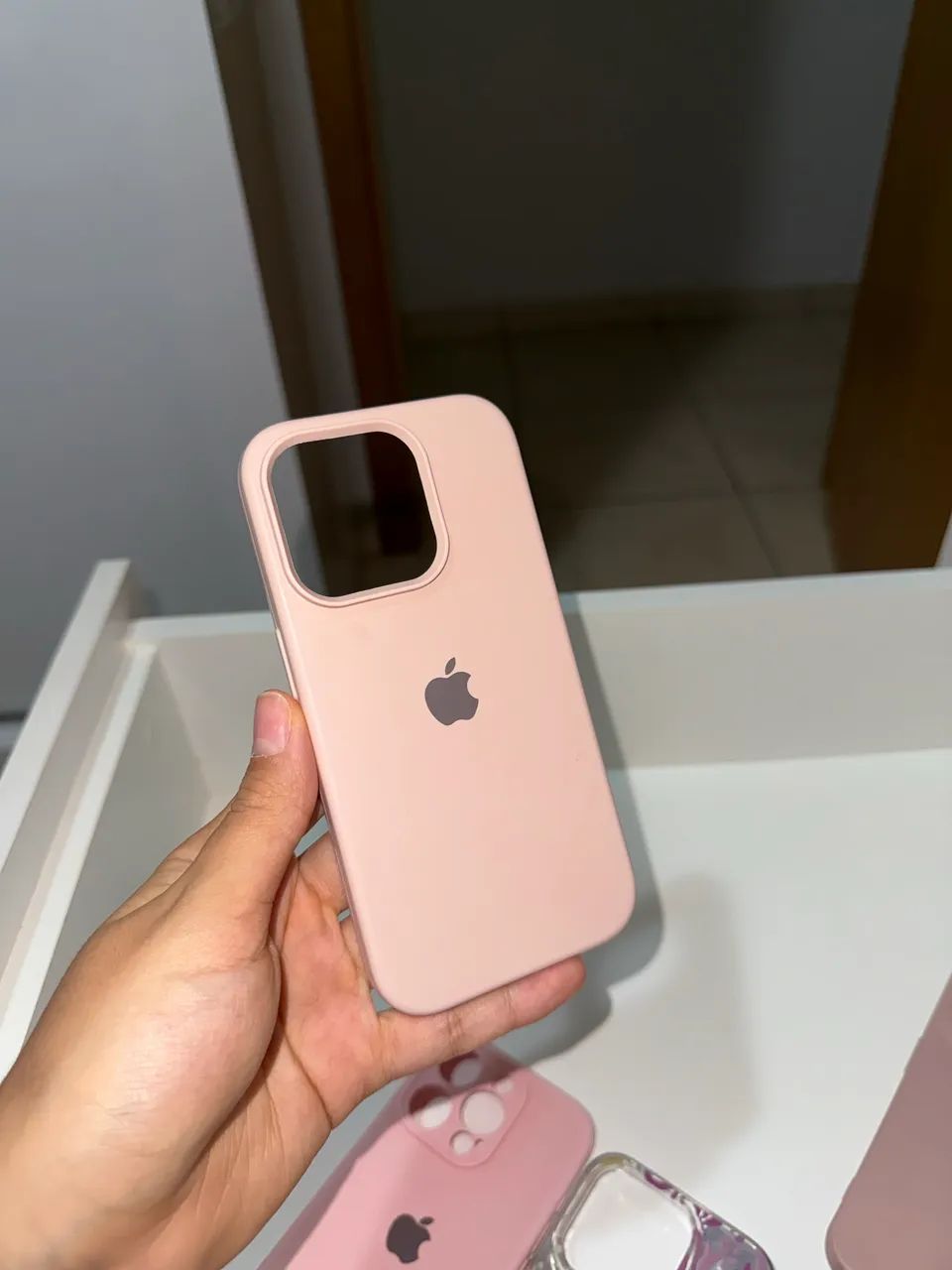 Kit com 7 Capinhas para iPhone 15 Pro - Foto 3