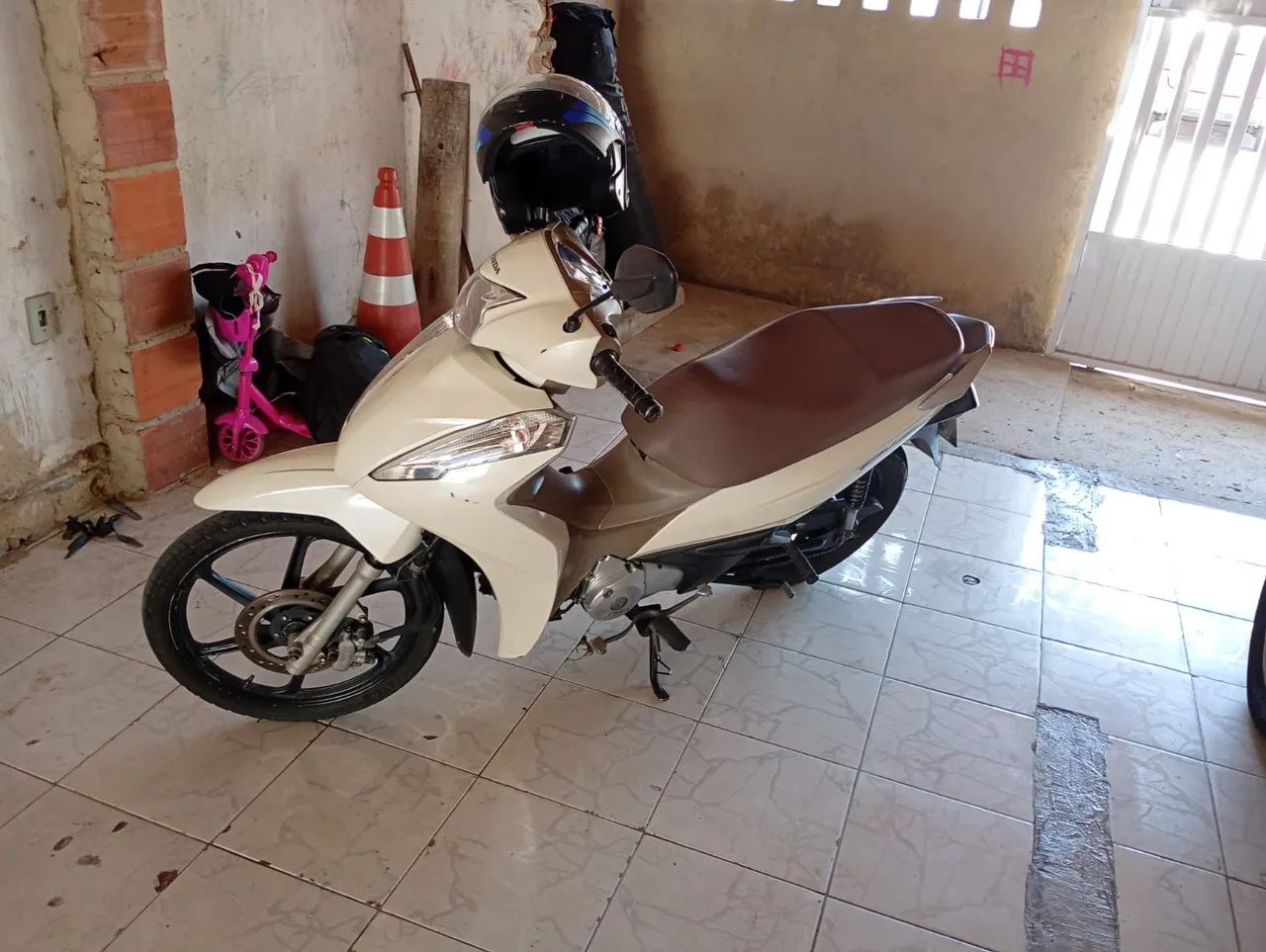 Biz 2019 vendo ou troco