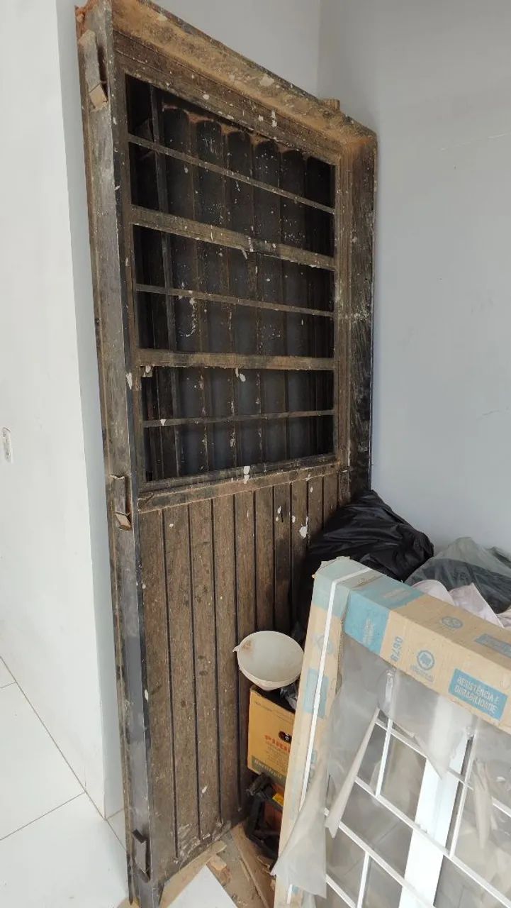 Vendo porta 90cm de abertura  - Foto 2