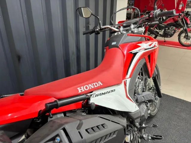 XR TORNADO 300 - Foto 3