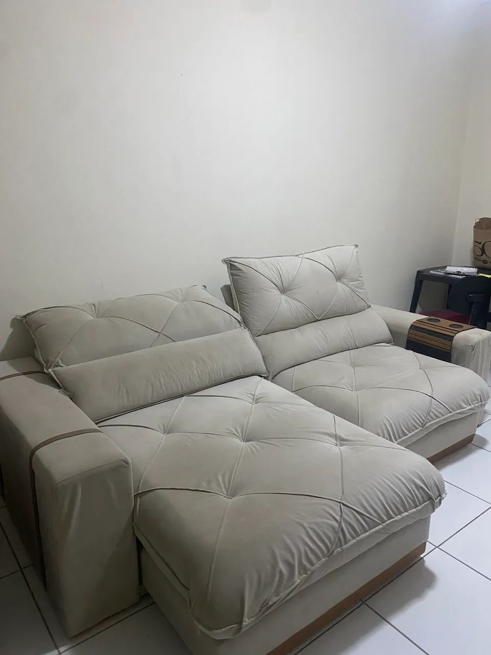 SOFÁ RETRÁTIL E RECLINÁVEL 2,40M - EXCELENTE ESTADO - Foto 2