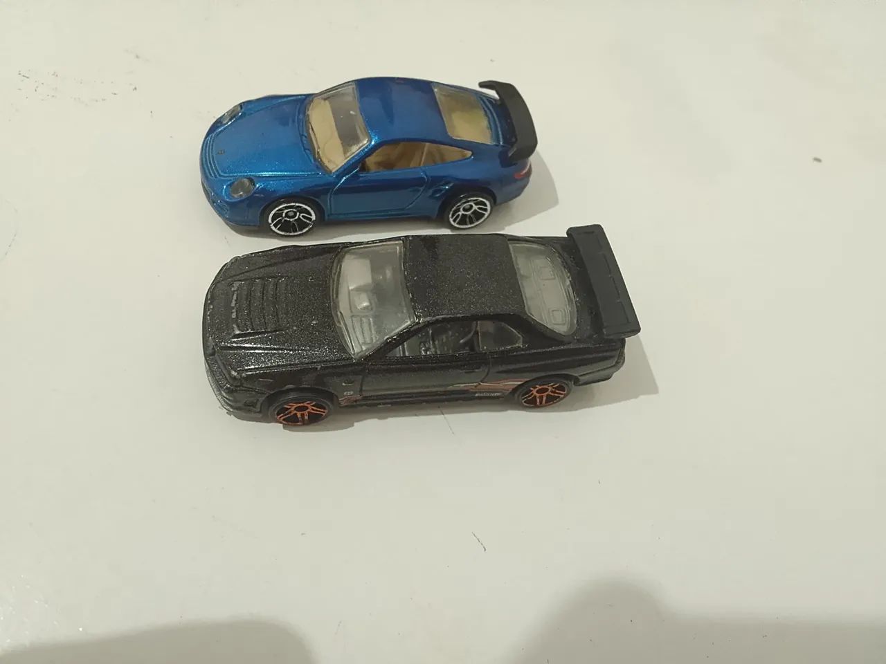 2 Carrinhos Hotwheels - Foto 4