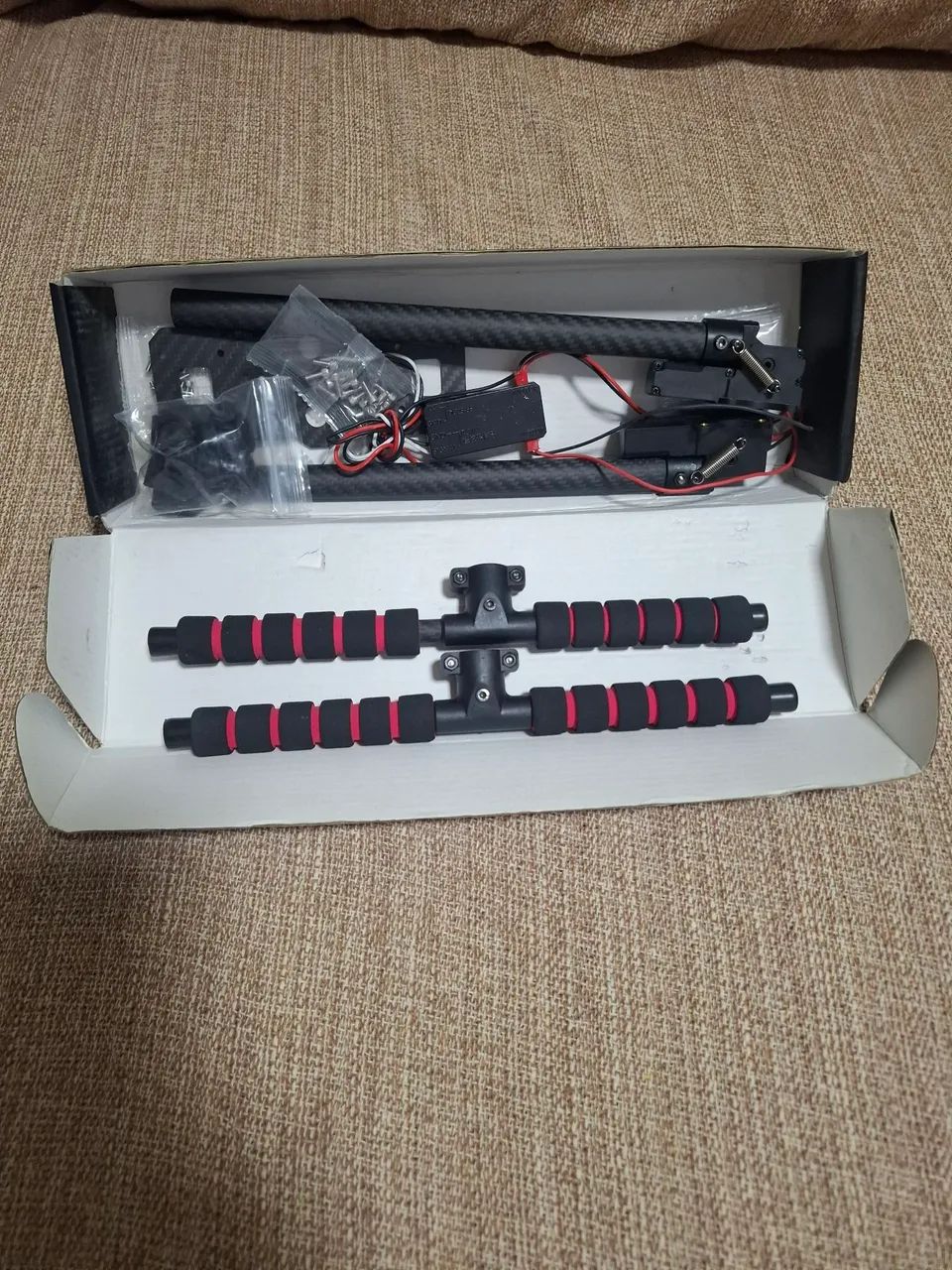 Trem de pouso retrátil para drone HML 650