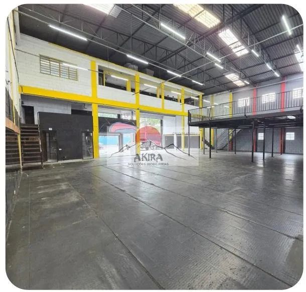 Alugo galpão 652 m² pé direito 8 m no Jd Presidente Dutra!!