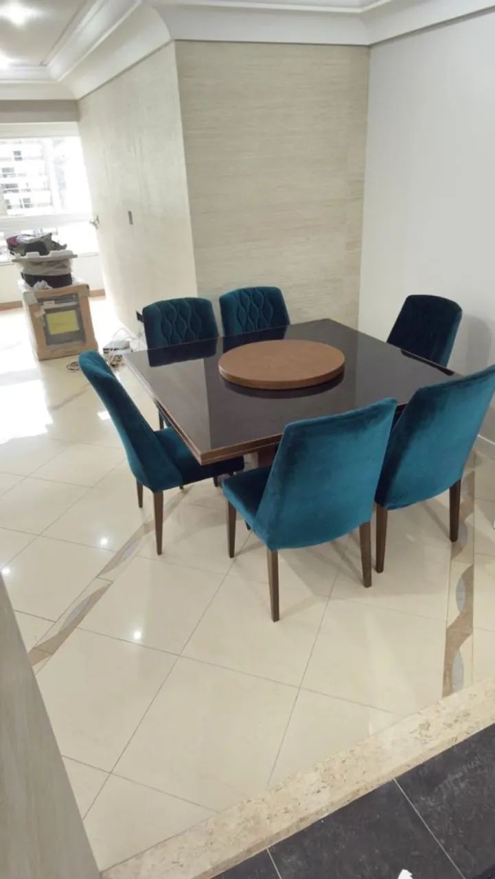Mesa alto padrão com cadeiras  - Foto 3