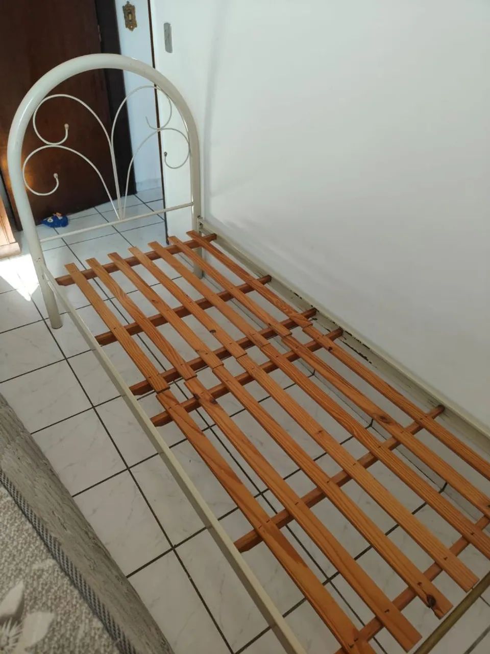 Cama de solteiro tubular com colchão  - Foto 4