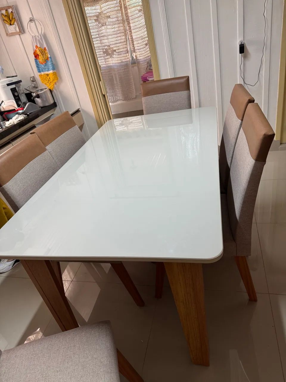 Mesa com 6 cadeiras  - Foto 2