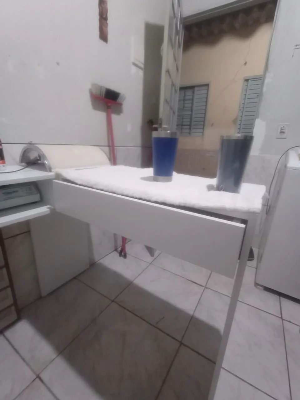 Vendo mesa para Nails Designer  - Foto 4