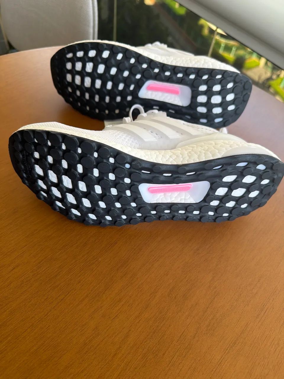 Tênis ultraboost feminino branco tamanho 38 - Foto 5