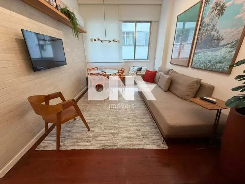Apartamento : / Residencial / Copacabana