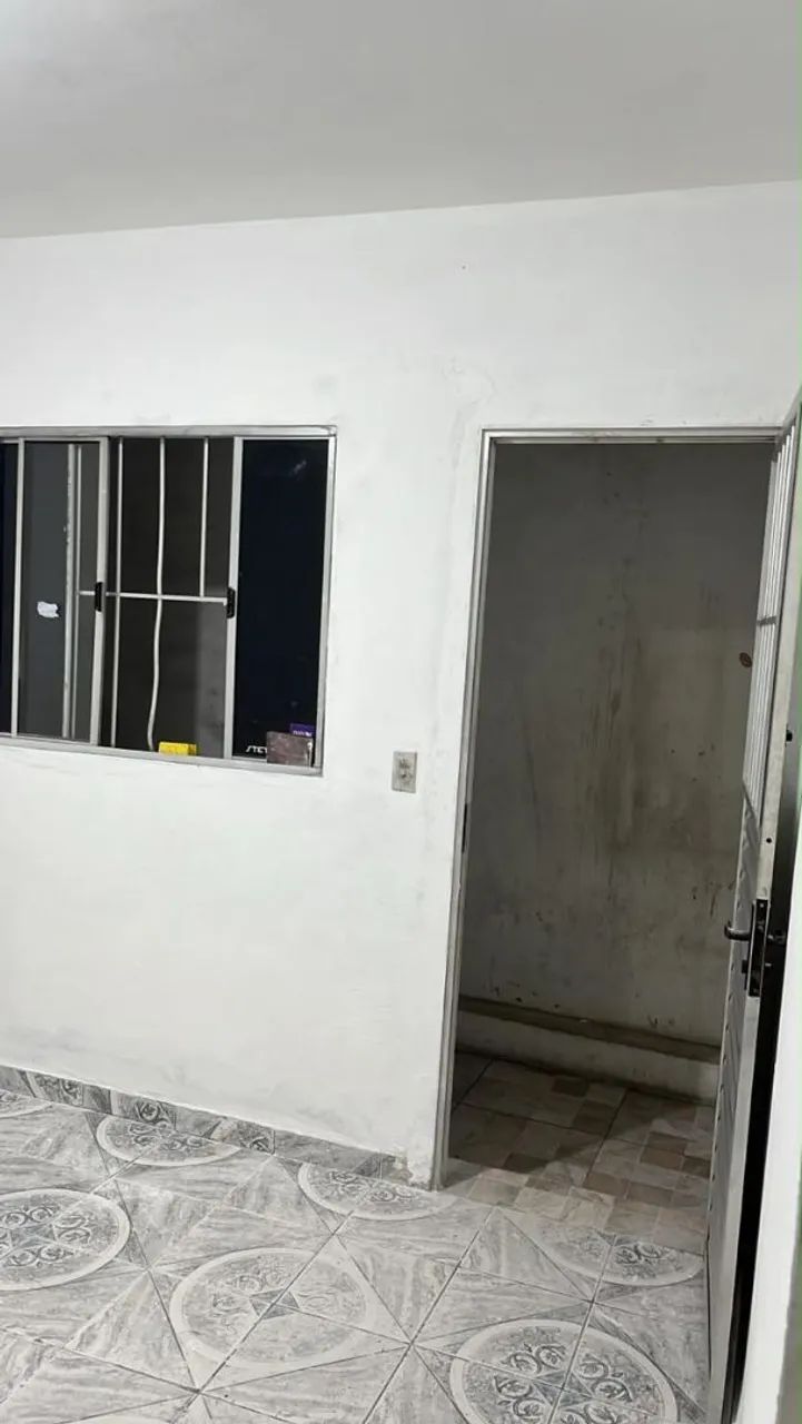 Aluga-se 3 cômodos  - Foto 2