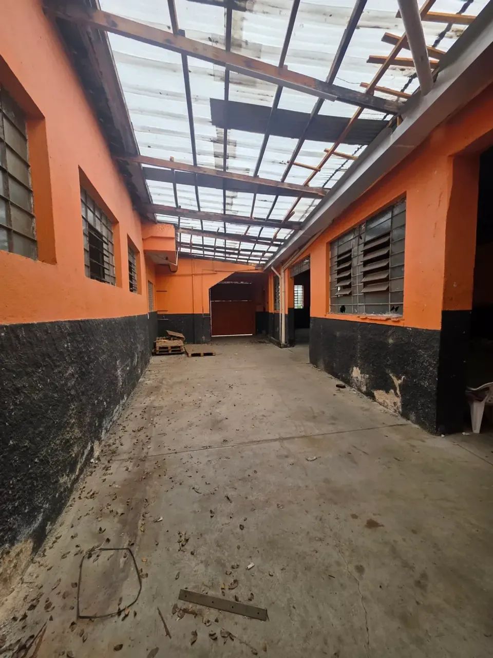 Galpão Amplo com 346m² +Copa+Cozinha+Escritório+ - Foto 3