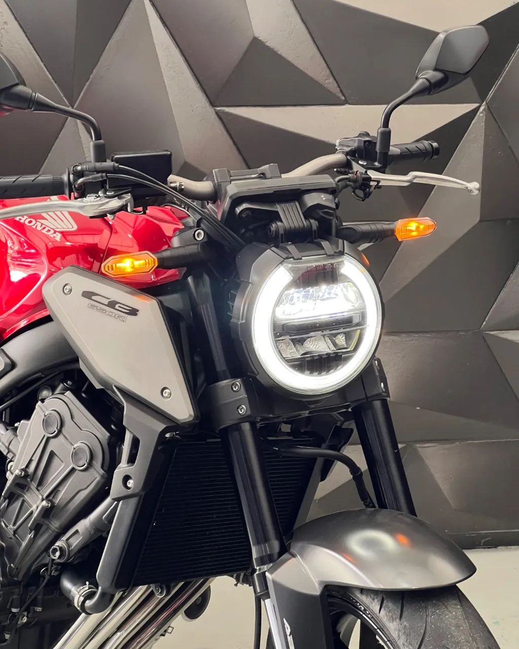 CB 650R - Foto 2