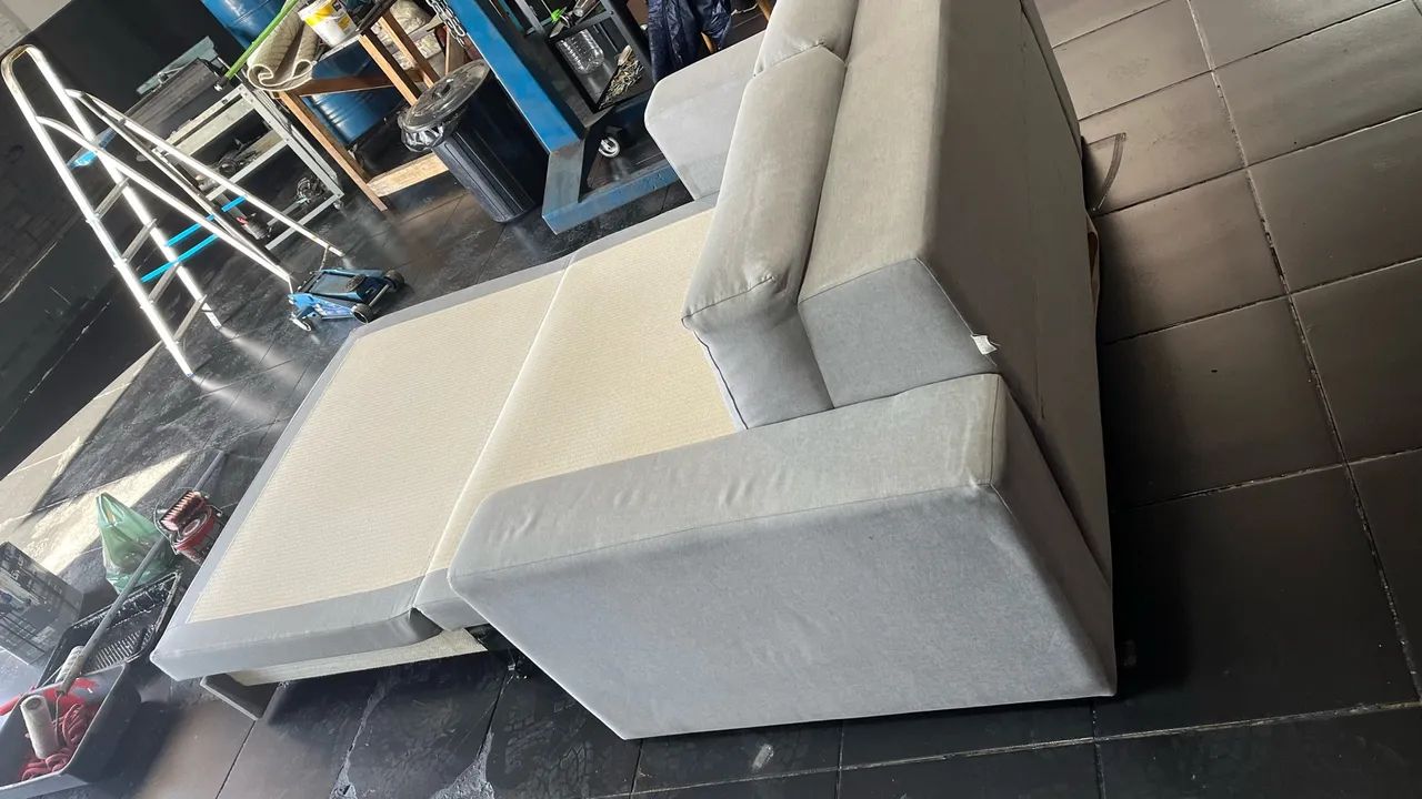 Sofá-cama retrátil de 2 lugares cinza claro - Foto 3
