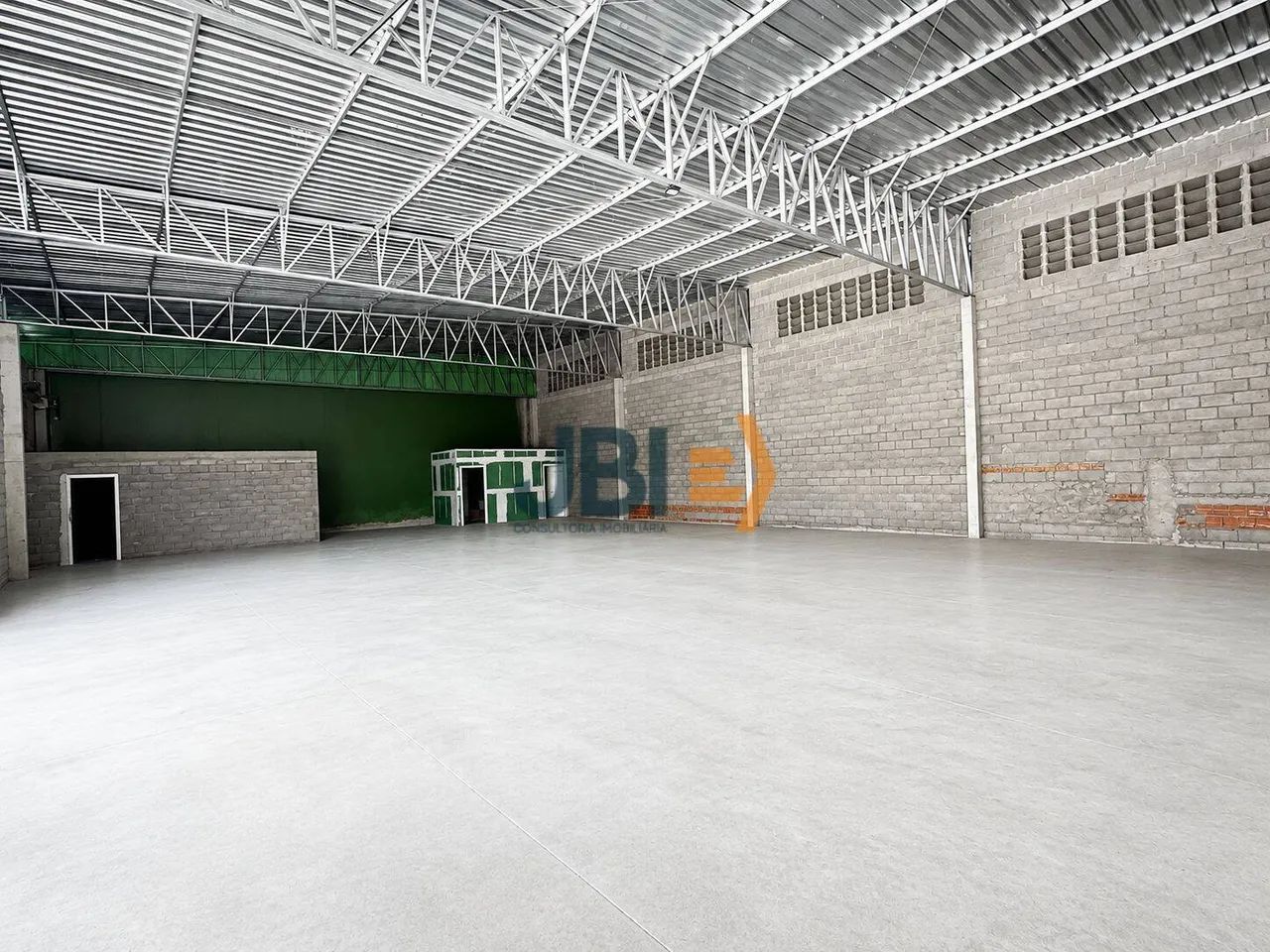 Galpão Comercial Amplo | Excelente Localização | Pronto para Operação - Foto 5