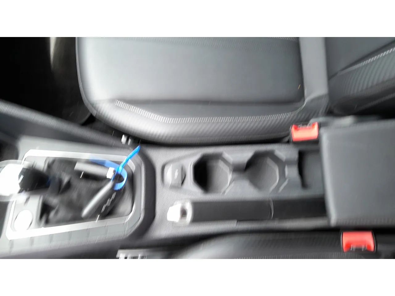 Volkswagen Nivus Highline 1.0 200 TSI Flex Aut., foto 16 de 16