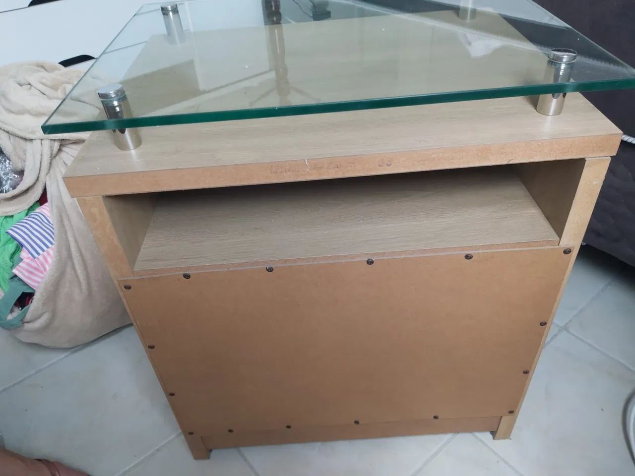 2 mesas de cabeceira - Foto 4