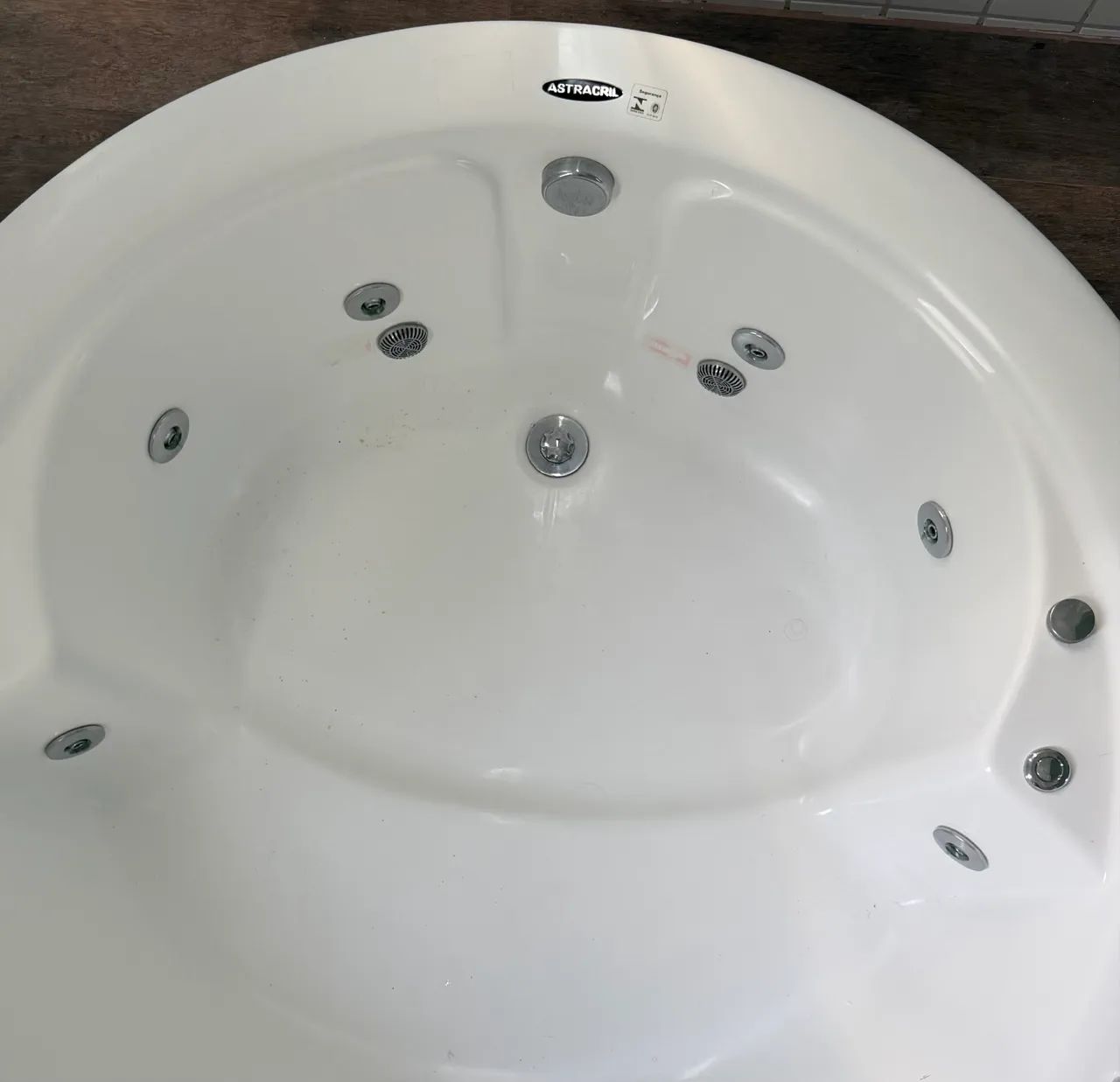 Banheira de Hidromassagem Astra Redonda 1,40m - Completa e Funcionando - Foto 2