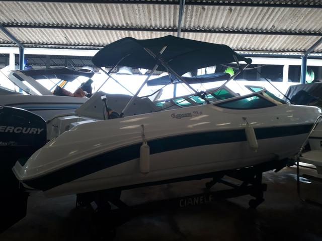 Vendo linda lancha 23 pes está no iate clube de itacuruça - Foto 5