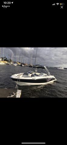 Barco Bayliner 250, motor 350hp, 37 hrs