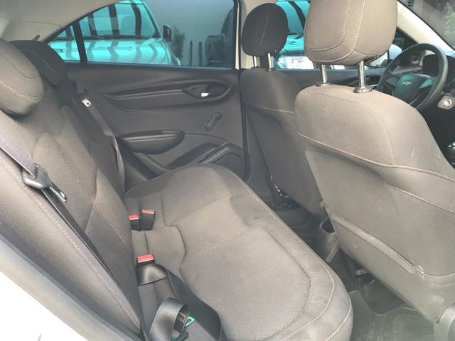 Onix 1.4 LT, Mylink, completo, pneus novos, revisões na autorizada - 2015 - Foto 6