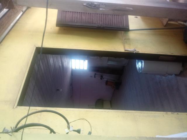 Venda de terreno com casa de madeira - Foto 4