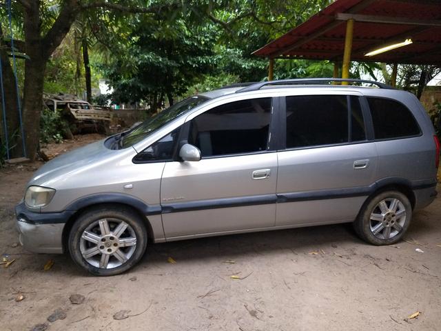 Zafira 2004 completa 7 lugares