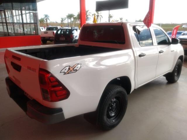 Toyota Hilux Std 2.8 Cd 16v 4x4 Manual - 2018/2019 - Foto 4