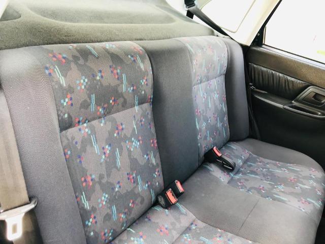 Polo Classic MI 1.8 Sedan Completo - 2000 Raridade!! - Foto 14