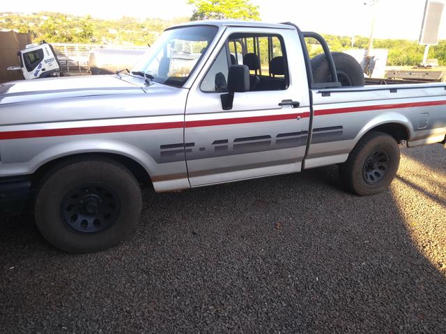 Ford F1000 SS 93/93