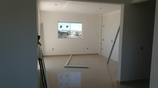 Linda cobertura 4 dormitório sendo 1 suíte bem localizado nós ingleses - Foto 6