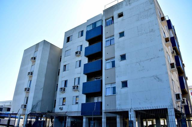 Apartamento para alugar com 2 dormitórios em Estreito, Florianópolis cod:74533