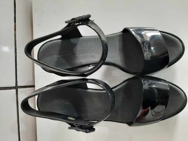 sandalia melissa mar heel