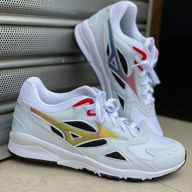 tenis mizuno camaleão anos 90