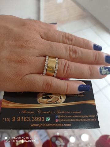 Par de Alianças Pronta Entrega e Aparadores 