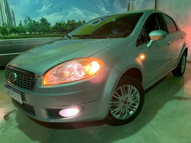 LINEA 1.8 ESSENCE 2014 MANUAL NOVISSIMO COM SÓ 81KM