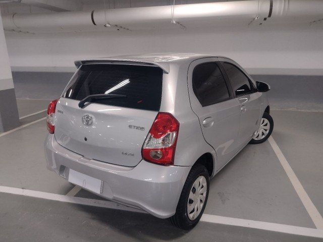 TOYOTA ETIOS 2018 IMPECÁVEL. REVISÕES NA CONCESSIONÁRIA.