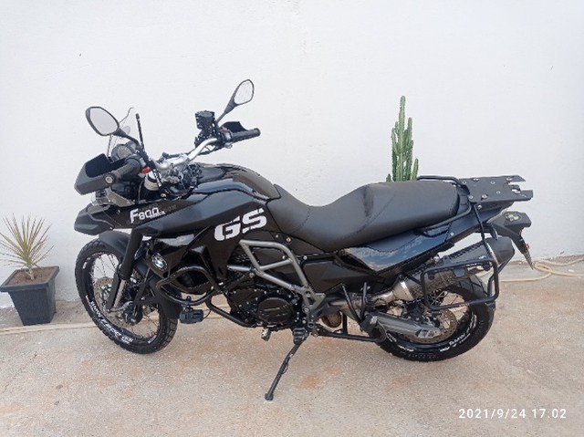 BMW F800 TRIPLE BLACK